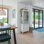 8 Person In Ebeltoft-by Traum * Ebeltoft